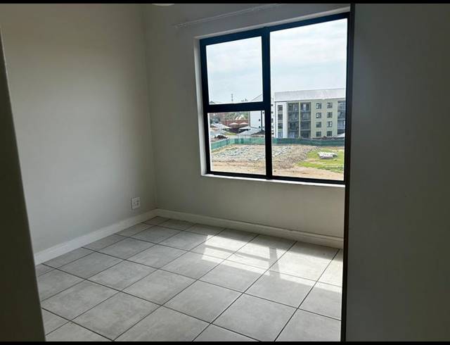 2 BEDROOM PROPERTY TO RENT IN SILVER LAKES